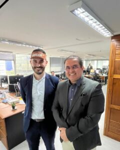 Secretário da Sempi, Fábio Uchôa, reunido com o secretário municipal de Parcerias de Porto Alegre, Giuseppe Riesgo